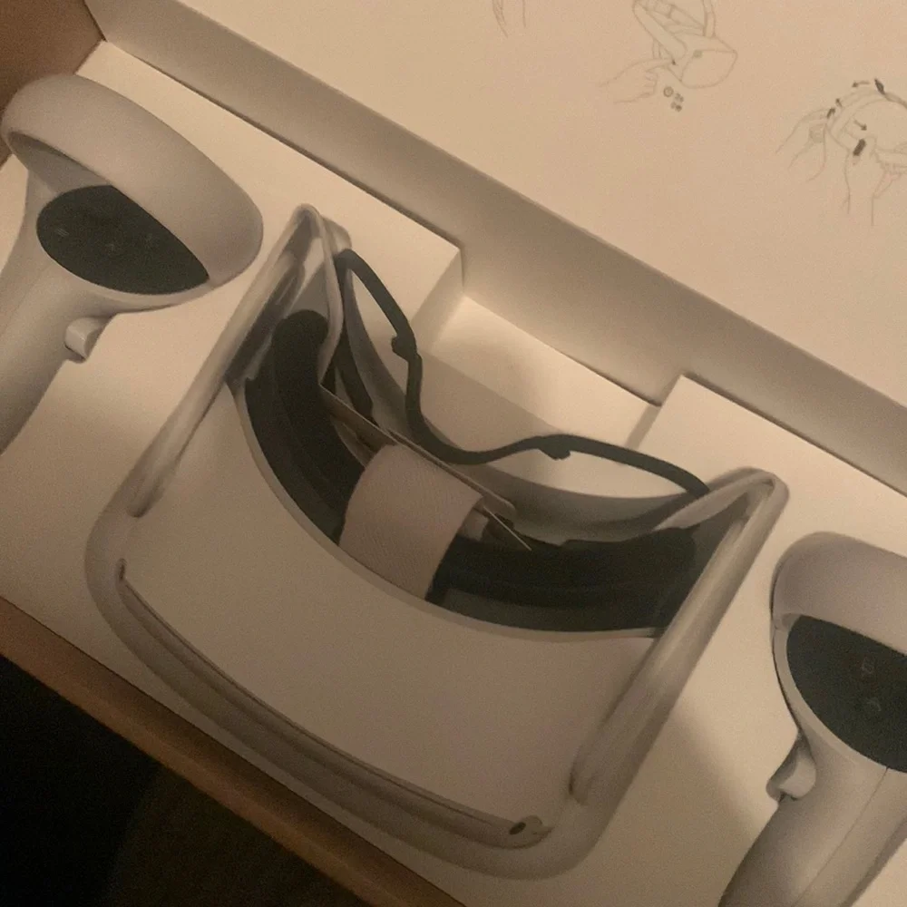 I am selling a meta quest 2 64gb. It’s brand new and I never took it out the box